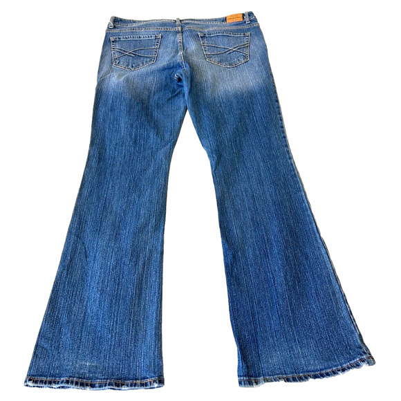 Aeropostale Women's Chelsea Boot Cut Jeans Size 14 Blue Boho Western Mid Rise - Picture 2 of 7